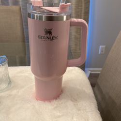 Stanley 40oz Water bottle Pink