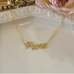 New - Mama Necklace
