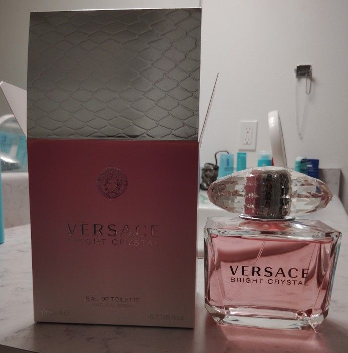 Versace Bright Crystal Eau De Toilette 200ML