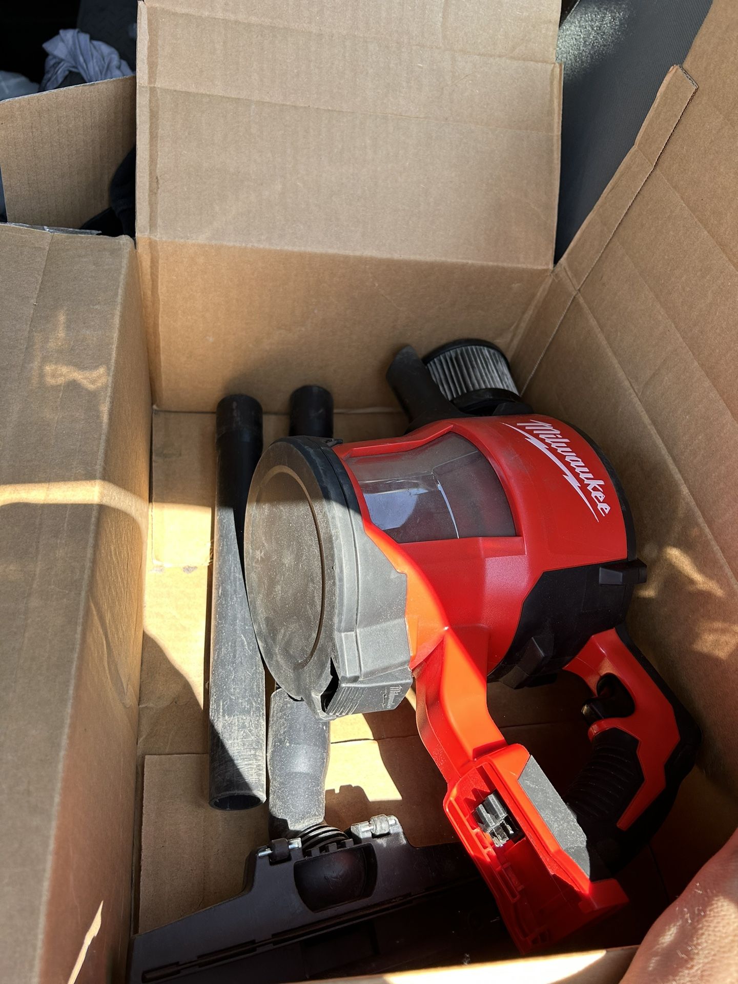 Milwaukee Vacuum