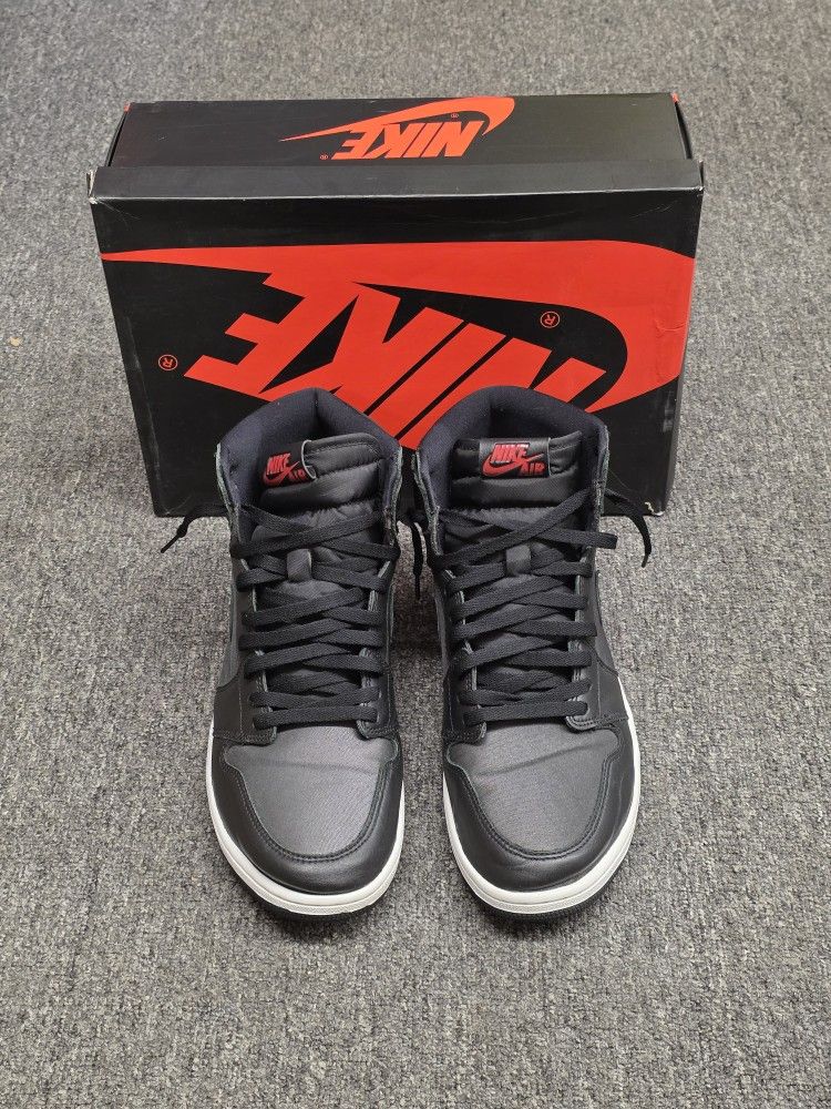 Nike Air Jordan 1 Retro High Men Shoes 13 Black Red Satin Gym Red 555088-060