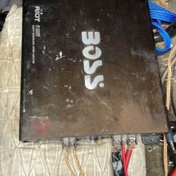 Boss Riot Amp 1000 Watts