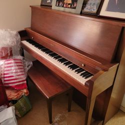Baldwin Hamilton Piano