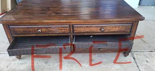 Free table