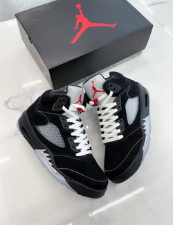 Jordan 5’s Metallic