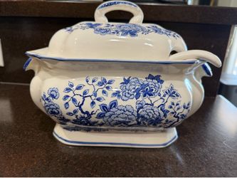 Vintage tureen