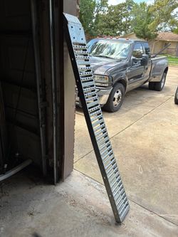 Single loading ramp