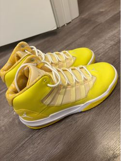 Jordan’s Yellow Girls Sneaker