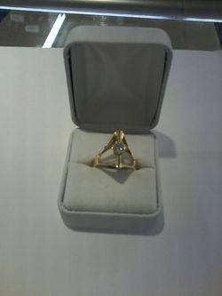 Women's fashion ring