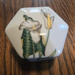 Vintage Floral Hexagon Trinket Box