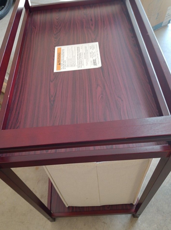 CHANGING TABLE (BADGER)#02501