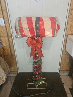 Christmas lighted mailbox decoration