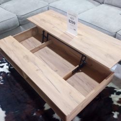Wooden Lift Top Coffee Table 
