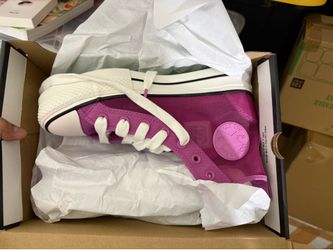 Converse shoes - New in box - 8.5 women