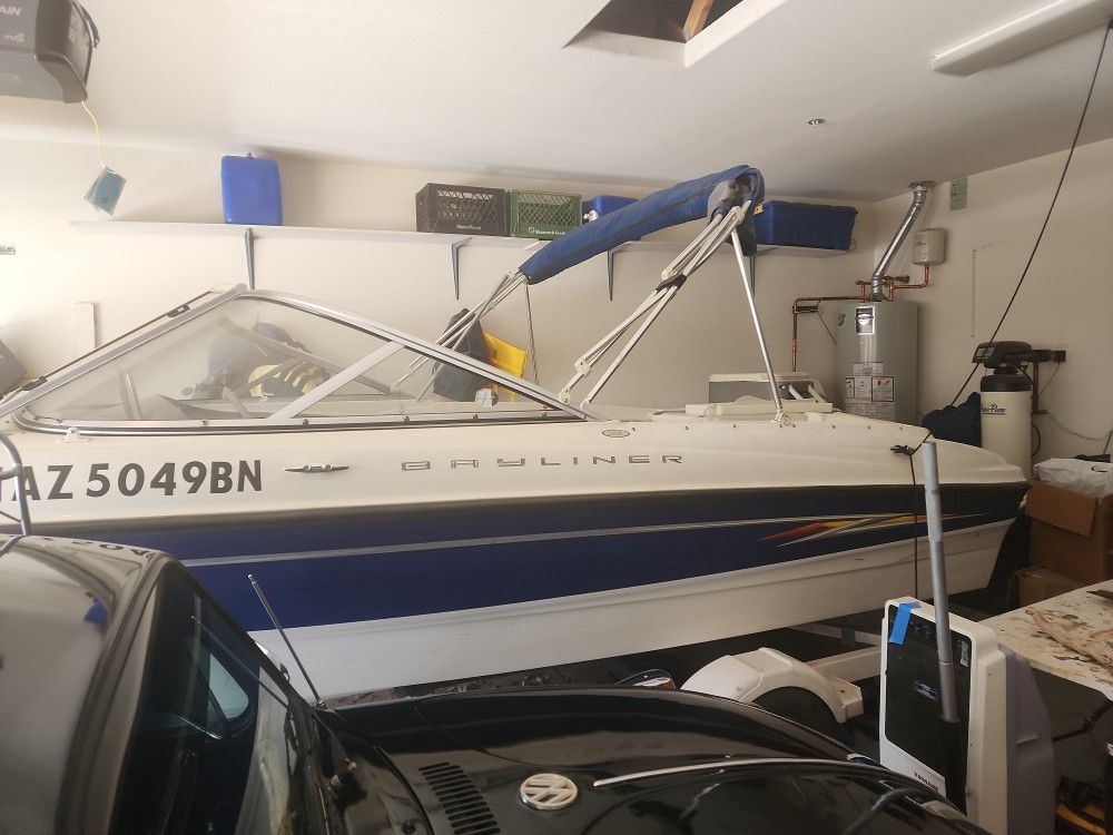 2005 Bayliner 18.5