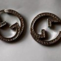 Beautiful Fashion Earrings.  New!!