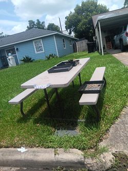 Free table bench park table set