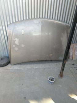 Chevy Silverado hood 2001