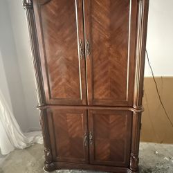 Mahogany Wood Tall Computer Amiore