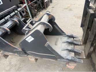 New 20 “ Bobcat Mini Excavator Bucket