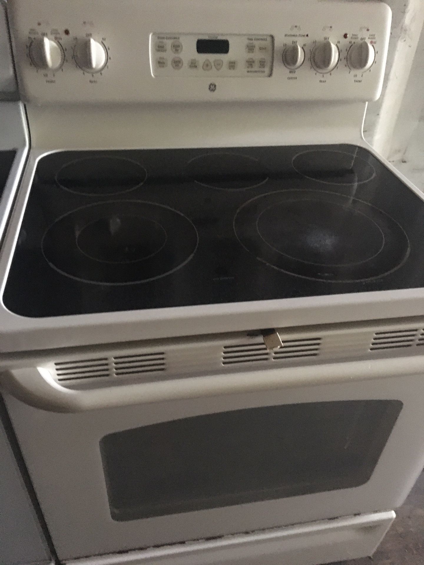 FLAT TOP STOVE OVEN RANGE WORKS PERFECT BUT 2 BURNERS***DO NOT WORK The