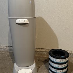 Diaper Genie & 4 refills