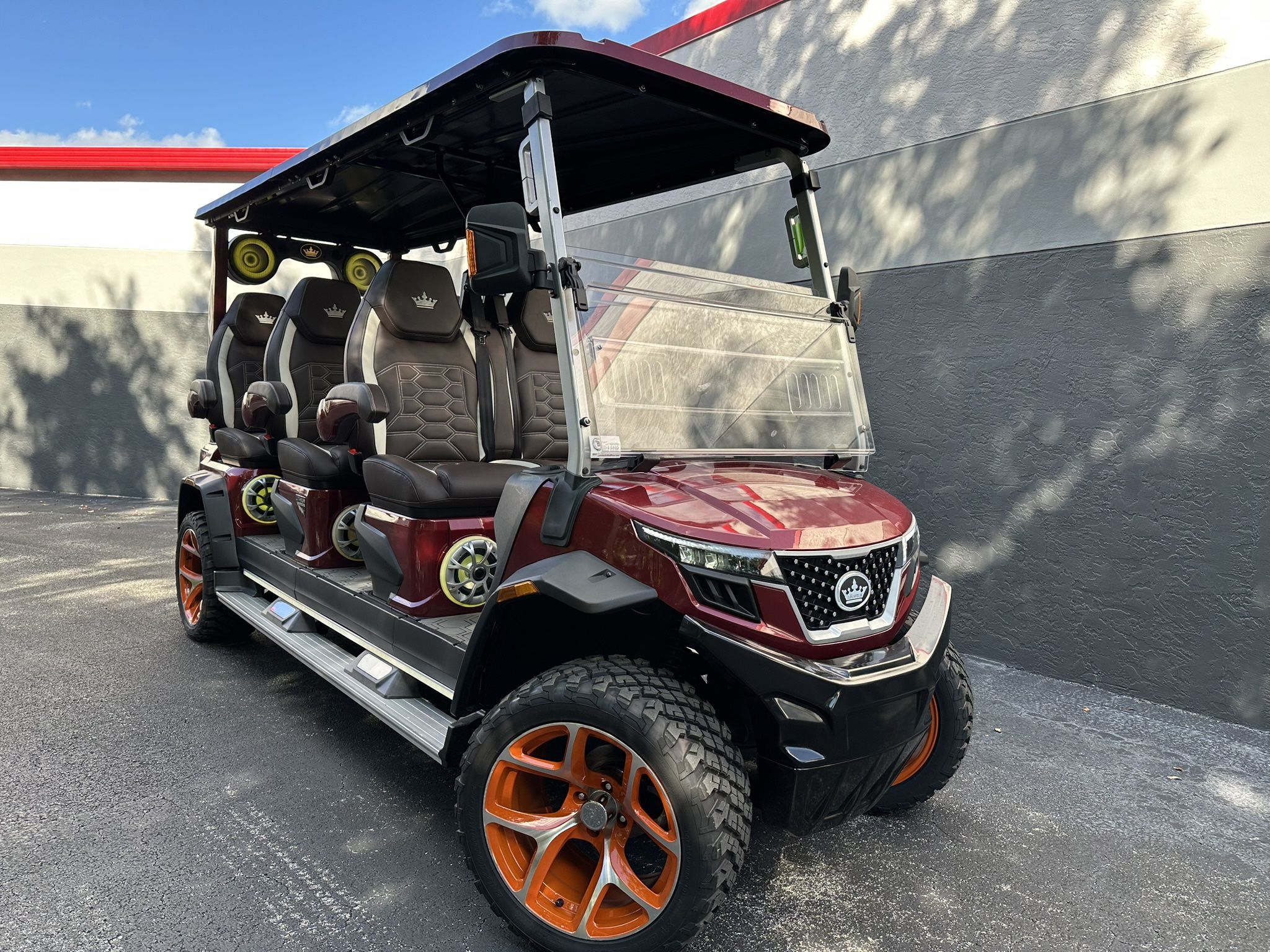 2025 Evolution D5 XT6 LITHIUM 6 Seat Golf Cart