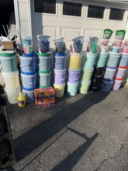 Laundry Detergent And Cleaning Supplies