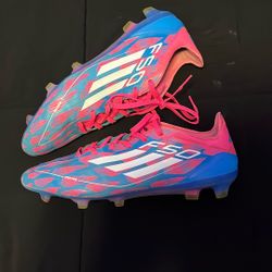 Soccer Cleats Size 9