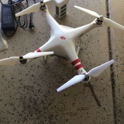 Drone — Dji - Model # Pv331 Used  - Needs New Battery All Parts Are Included As Seen The N Picture This Is A Used Item  With Controller   