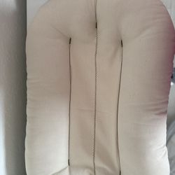 Snuggle Me Organic – Like New!