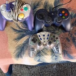 DIFFERENT VIDEO GAME CONTROLLERS $5 EACH OR $10 ALL