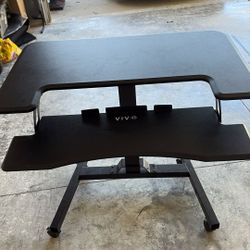 Computer Desk Like New!!