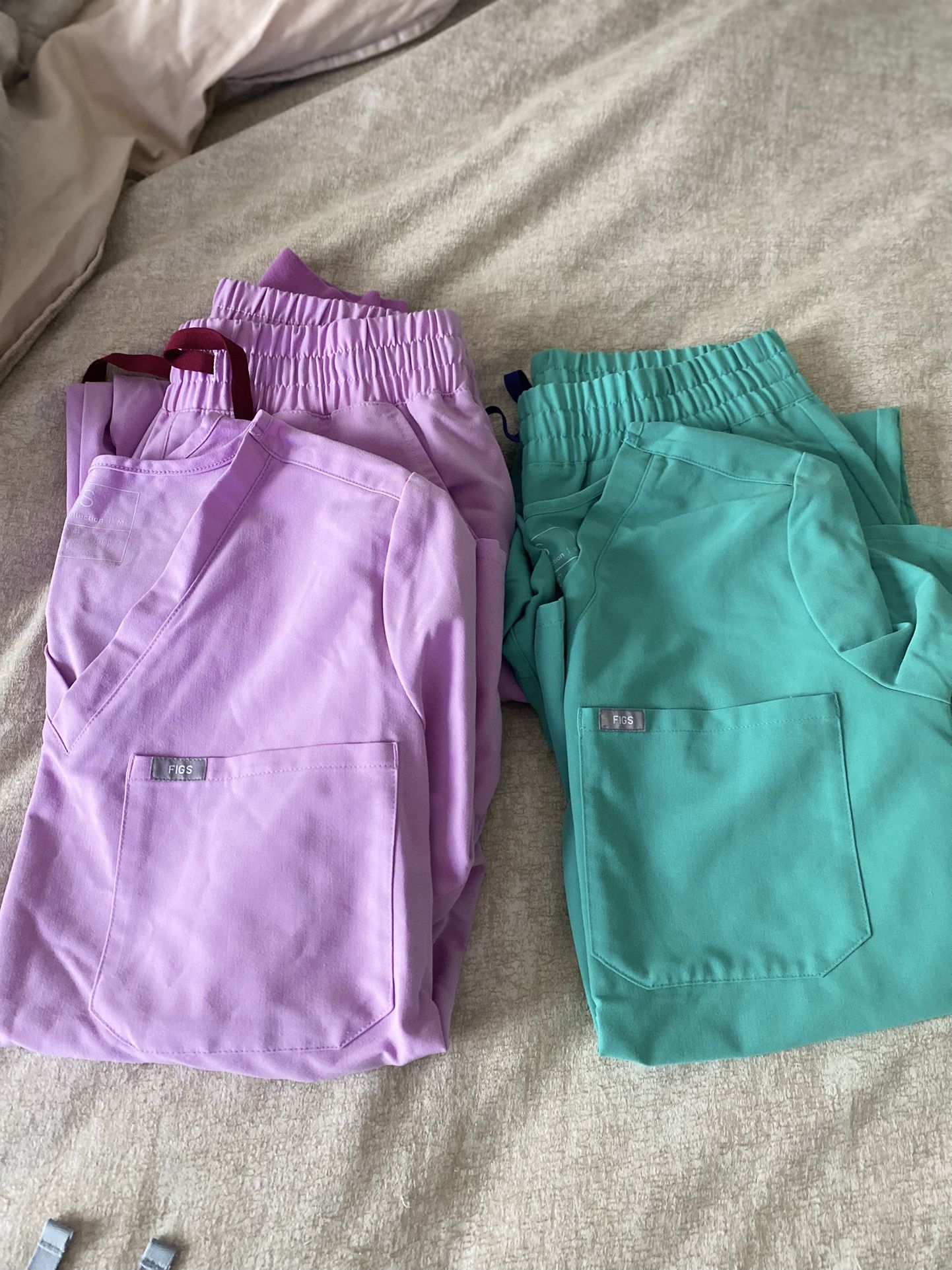 FIGS SCRUBS