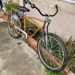 Vintage Coppertone Schwinn "26 Beach Cruiser Bike  "In Excellent Condition " Can meet or Deliver 
