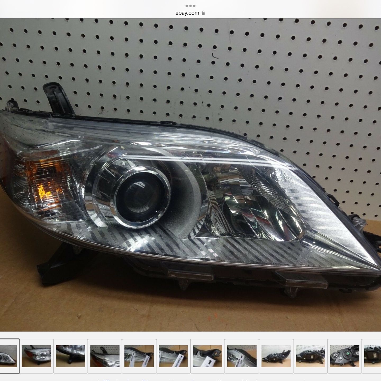 2011-2014 TOYOTA SIENNA RIGHT PASSENGER HALOGEN HEADLIGHT OEM 2012-2013