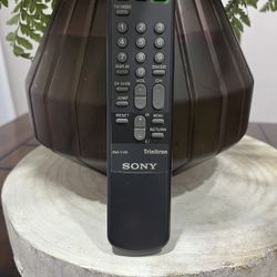 Sony Trinitron TV Remote Control Model RM-Y116 OEM Untested