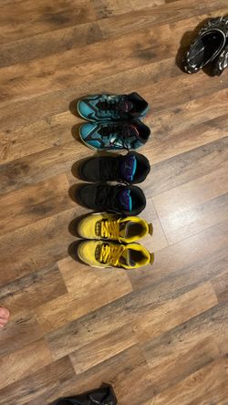 Kids Shoes 6.5y 5.5y 5y