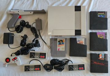 READ - Original NES - Console with games and accessories