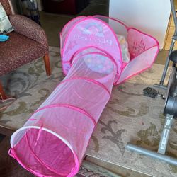 Bby Girl a Play House