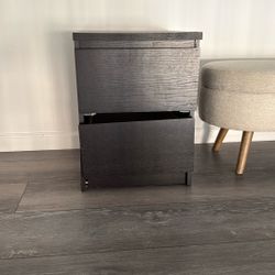 Nightstand 