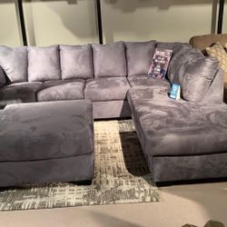 Sectional In Stock For Immediate Delivery 