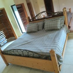 King Bed With Frame 