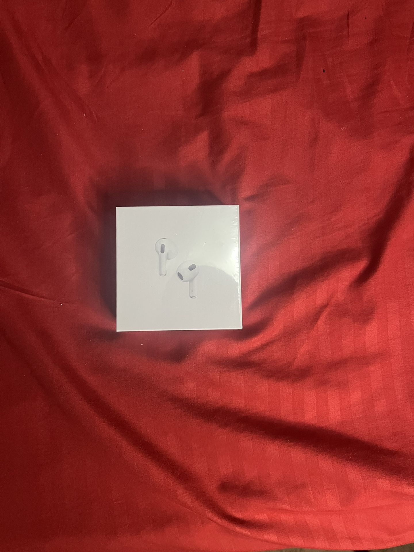 Apple AirPods (3rd Gen) - Great Condition 🔊🎧