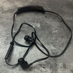 Headphones 