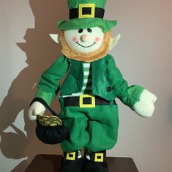 Self Standing 28” Leprechaun