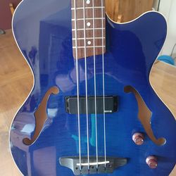 Yamaha BEX-4 semi-hollow bass