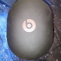 Brand New Beats Headphone 🎧 CASE ONLY