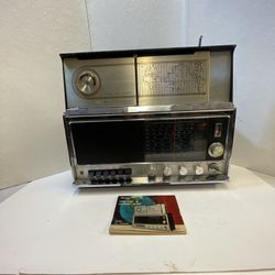 Vintage Sears Com Trek IX Transoceanic 9 Band Radio Model 132.2285 - Tested