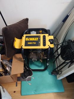 DeWalt 3400psi,Runs Great !Ausome Washer Very Strong Gets Any Job Done